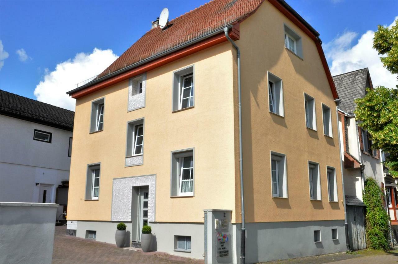 Apartmenthaus Am Zimmerplatz 호프하임암타우누스 외부 사진